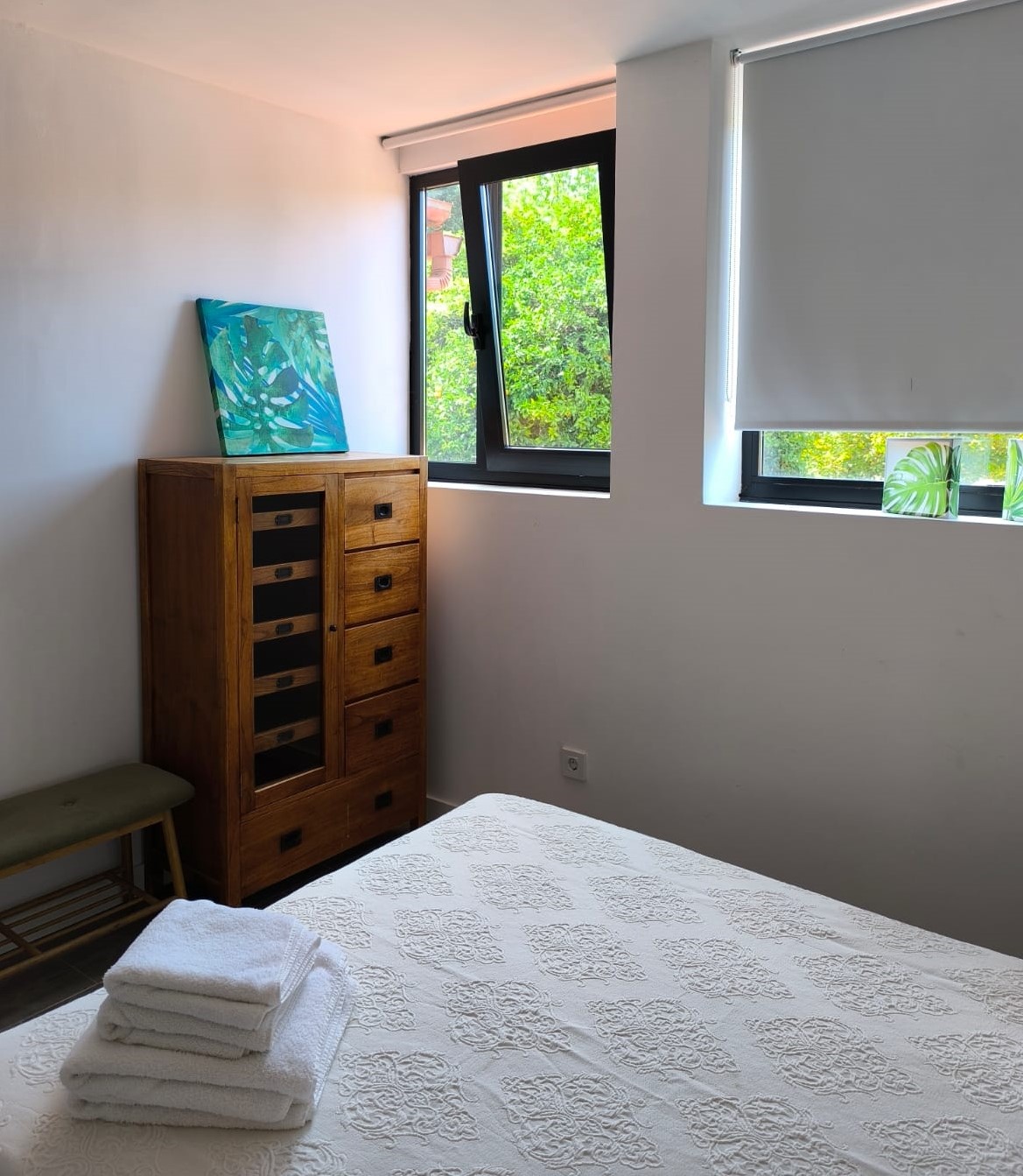 Habitación doble cómoda en entorno rural